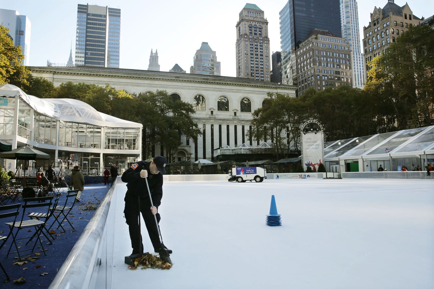 La policía ha detenido al sospechoso del tiroteo en la pista de patinaje del Bryant Park, Manhattan