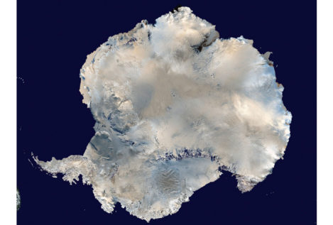 Un iceberg a la deriva en el Antártico podría alterar las rutas de navegación en el Atlántico