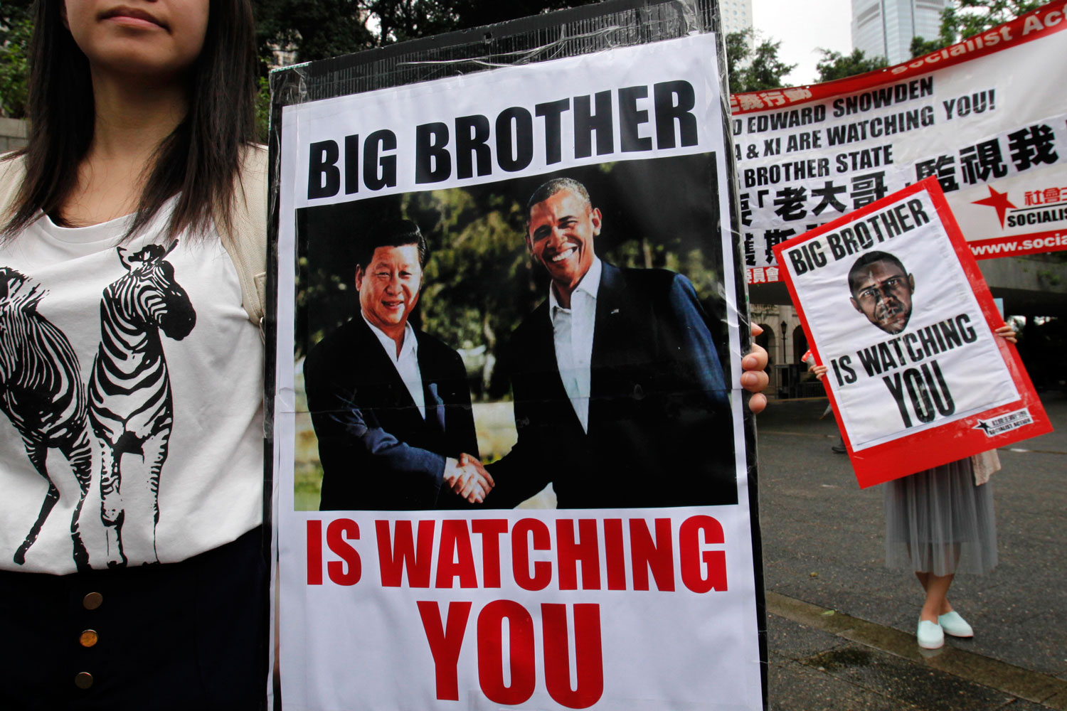 En China, varios manifestantes se han referido a Barack Obama como el Gran Hermano