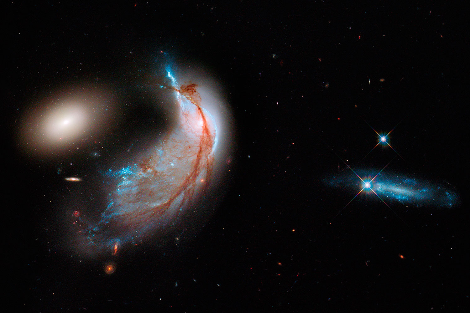 NGC 2936 y a NGC 2937. Dos galaxias próximas que según los expertos podrían interactuar