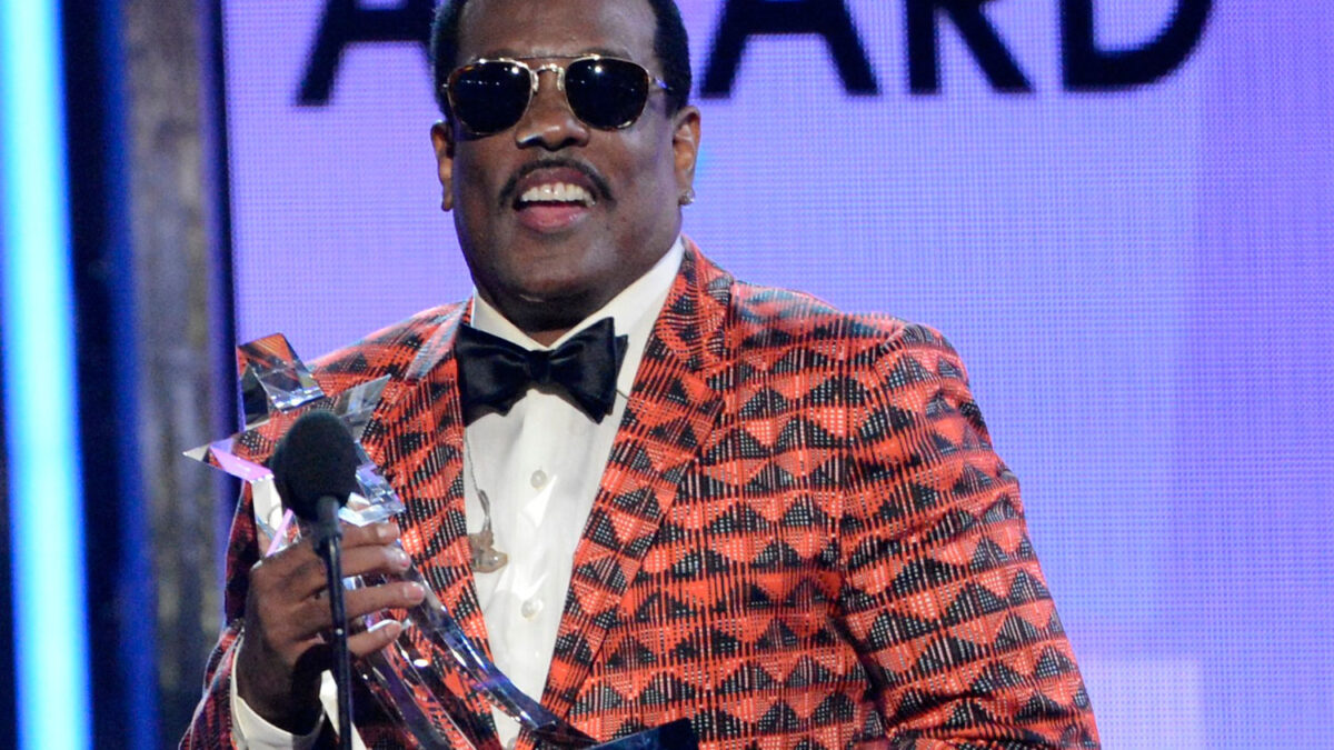 Chaqueta de Charlie Wilson.