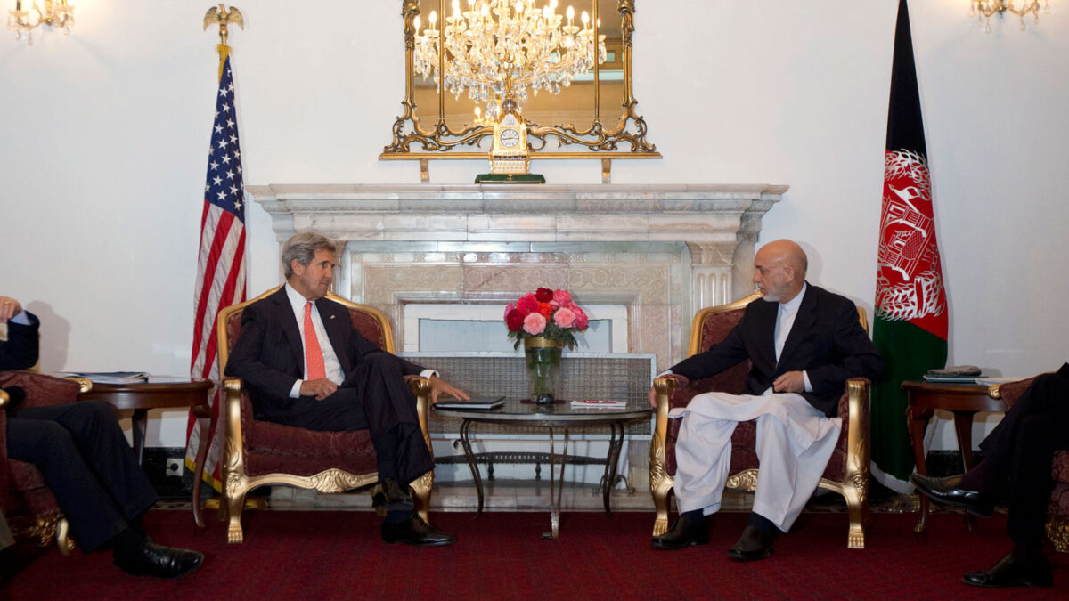 Reunión de John Kerry en Afganistán