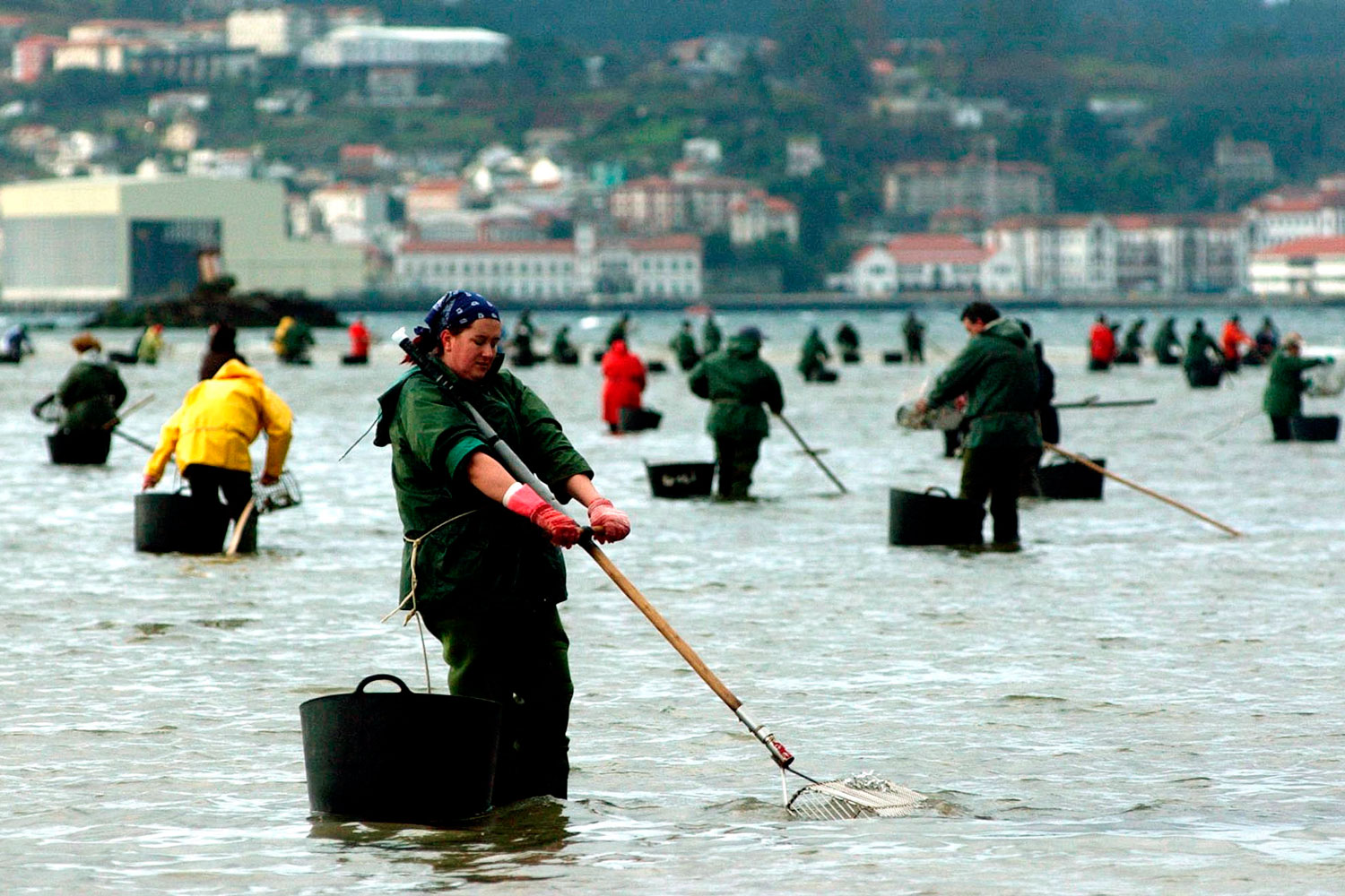 Cien días después del accidente, los pescadores volvían a faenar