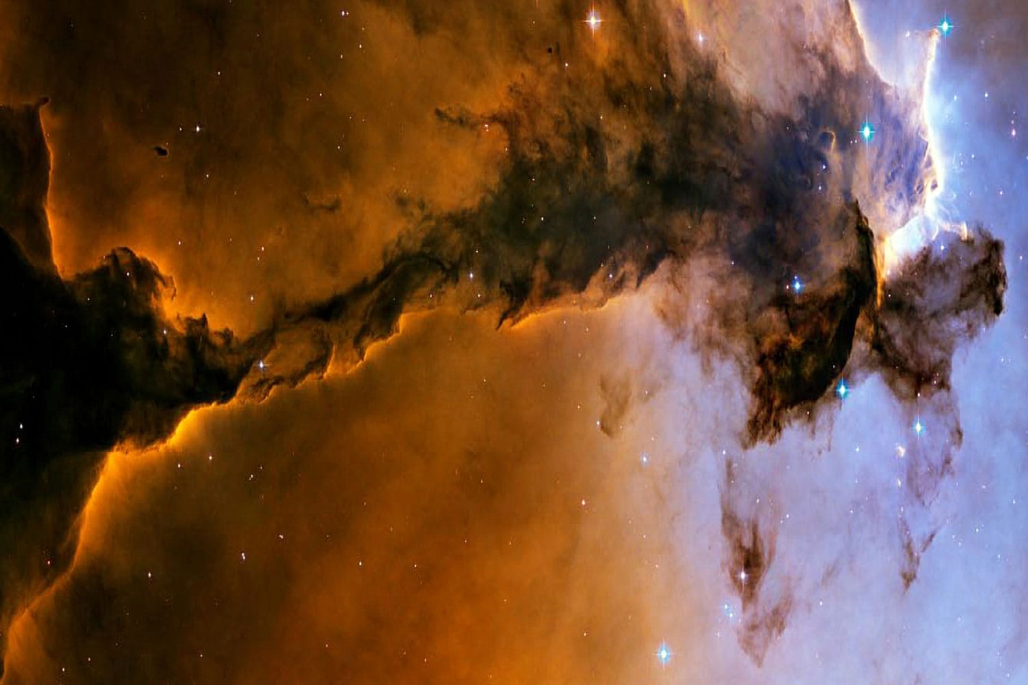 La Nébula Águila. Una de las imágenes más grandes y nítidas conseguidas por el Hubble