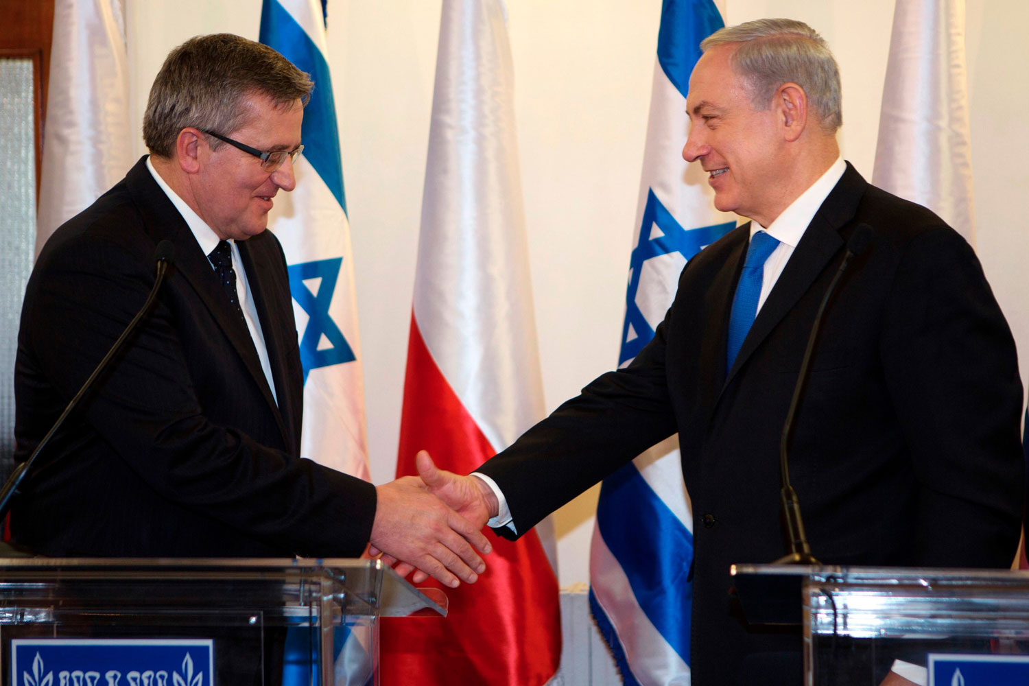 Shimon Peres recibe con grandes elogios al presidente de Polonia en su visita oficial a Israel