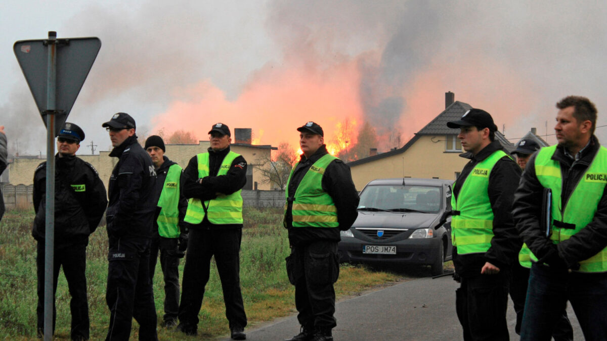 Explosión en un gasoducto de Polonia deja tres muertos y trece heridos