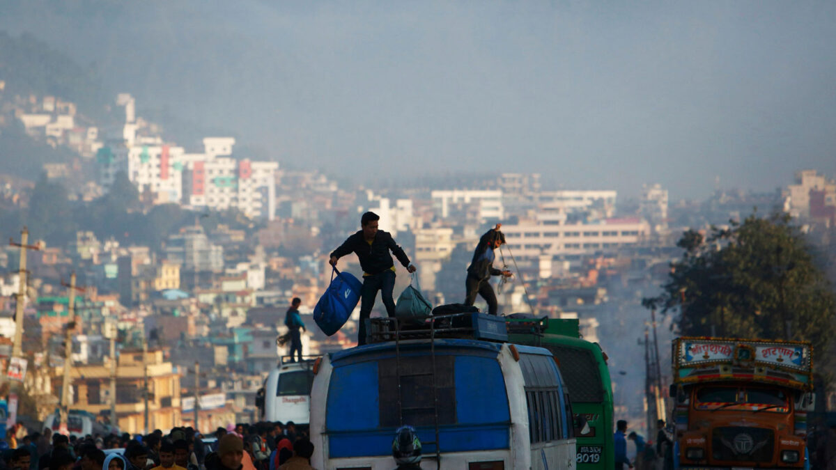 La huelga general en Nepal provoca disturbios, incidentes violentos y detenidos