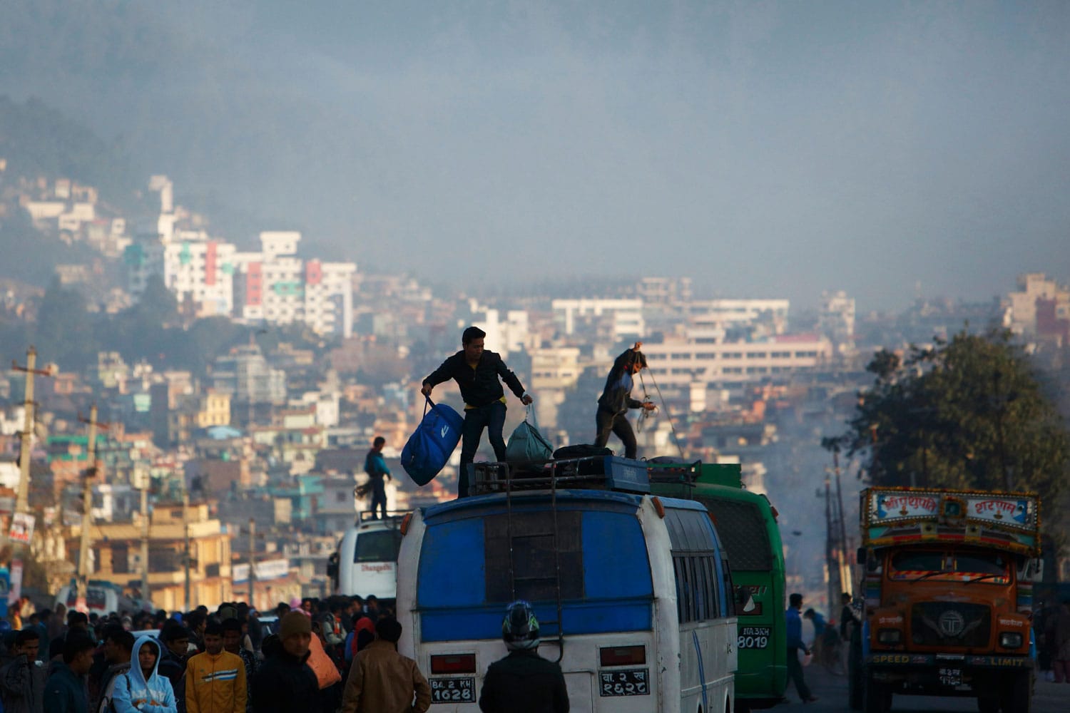 La huelga general en Nepal provoca disturbios, incidentes violentos y detenidos