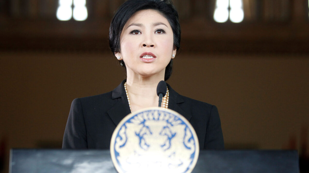 La primera ministra, Yingluck Shinawatra, pide a los manifestantes que pongan fin a la protesta.