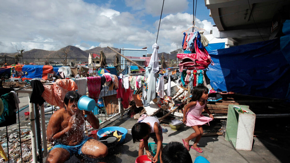 Miles de Filipinos perdieron seres queridos, casa y pertenencias