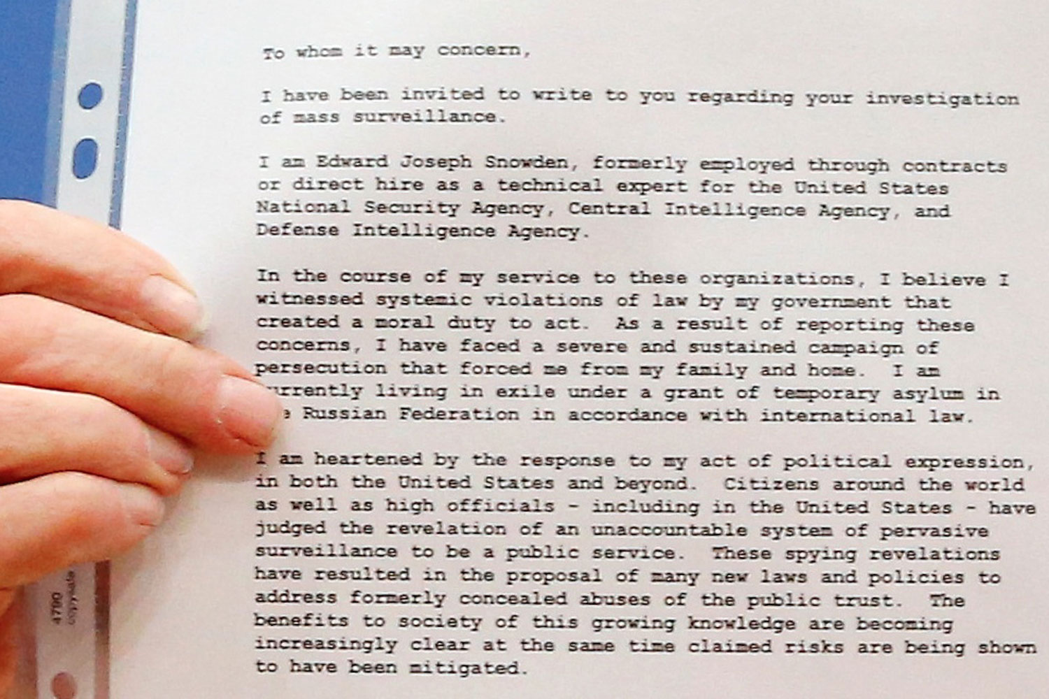 Snowden escribe a Merkel para ofrecerse a colaborar contra la política de espionaje norteamericana