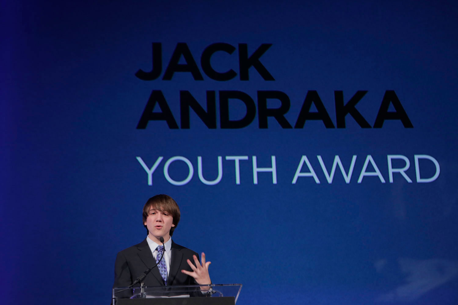 Jack Andraka ha desarrollado un sistema que permite un diagnóstico veloz del cáncer de pancreas
