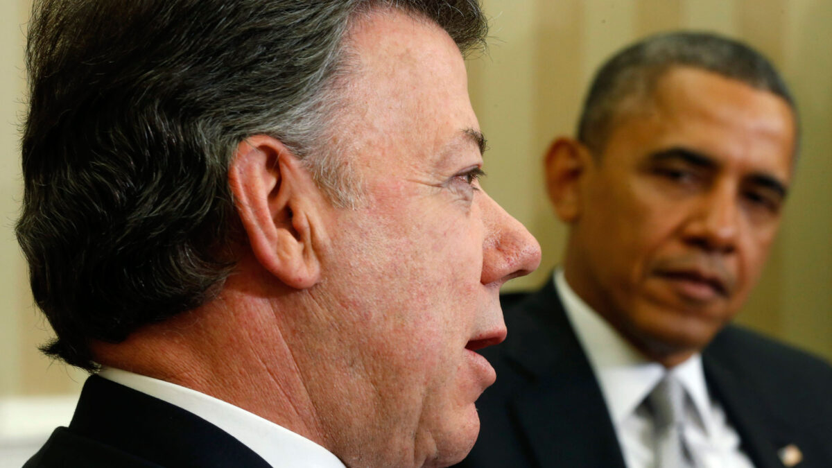 Obama recibe entre elogios a Juan Manuel Santos, su homólogo colombiano por la lucha contra las FARC