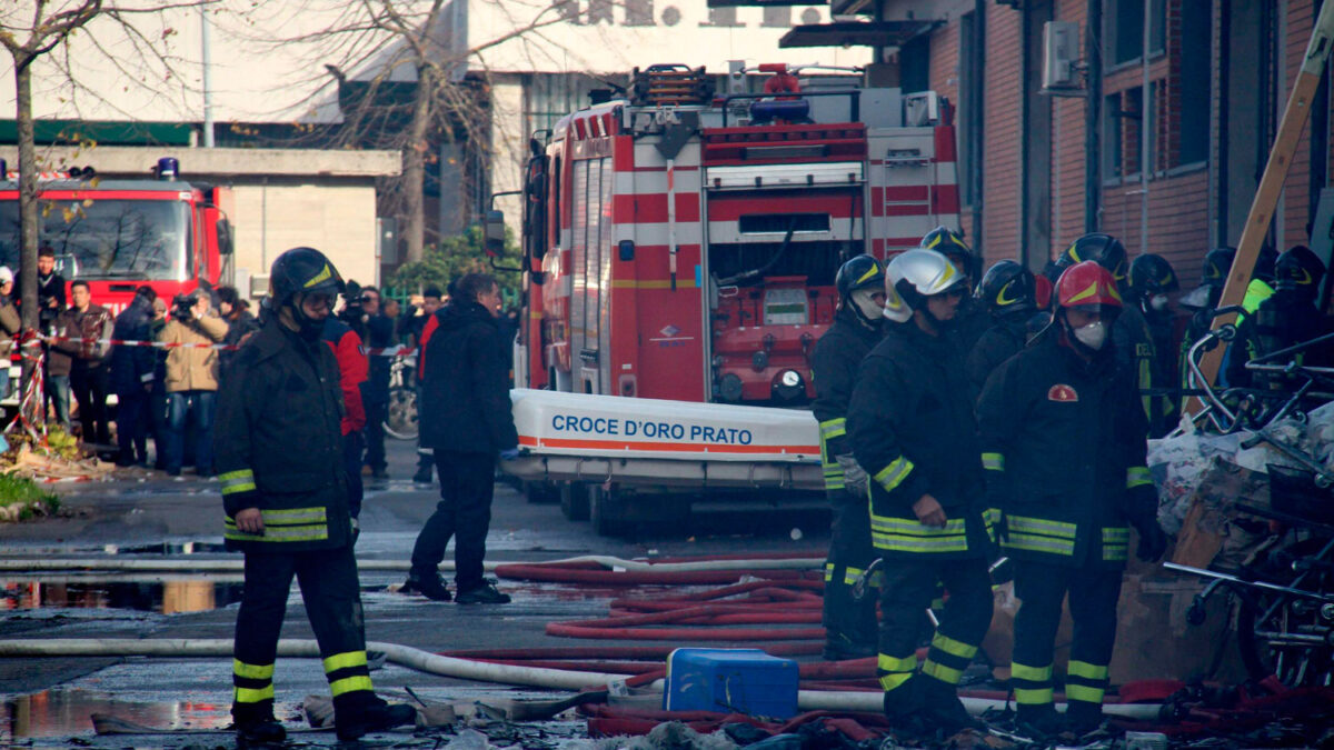 Mueren 7 personas y 3 resultan heridas por quemaduras graves tras un incendio en Roma.