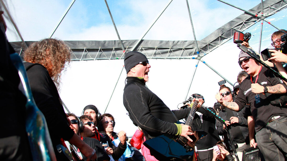 Metallica ofrece un concierto en La Antártida.