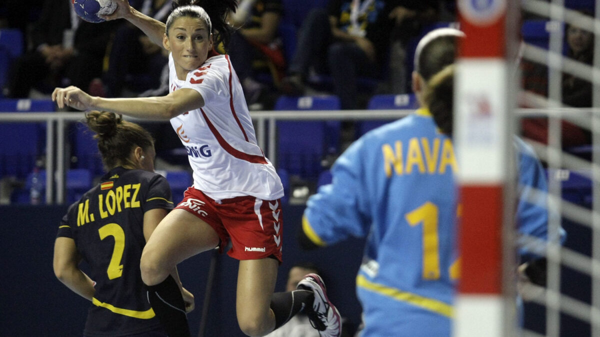 La Selección española de balonmano femenino logra su primera victoria en el Campeonato del Mundo