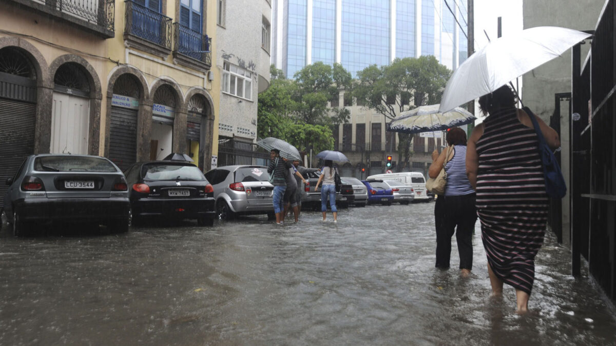 El temporal en Brasil deja 2 muertos y miles de evacuados