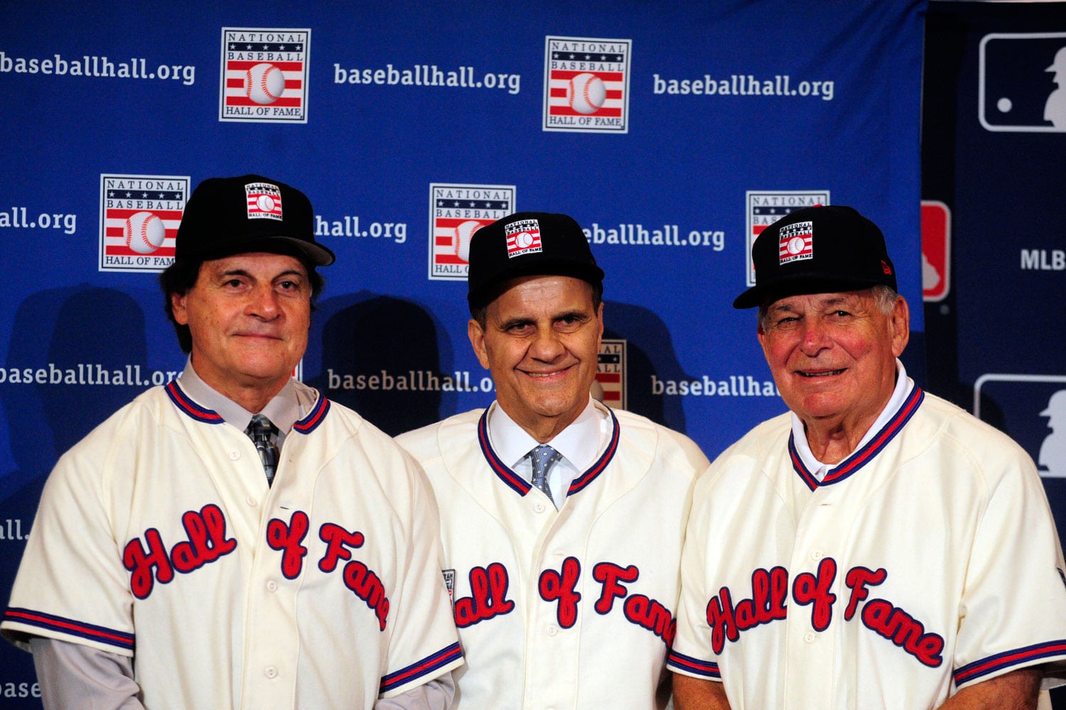 Joe Torre, Tony La Russa y Bobby Cox, nuevos integrantes del Salón de la Fama