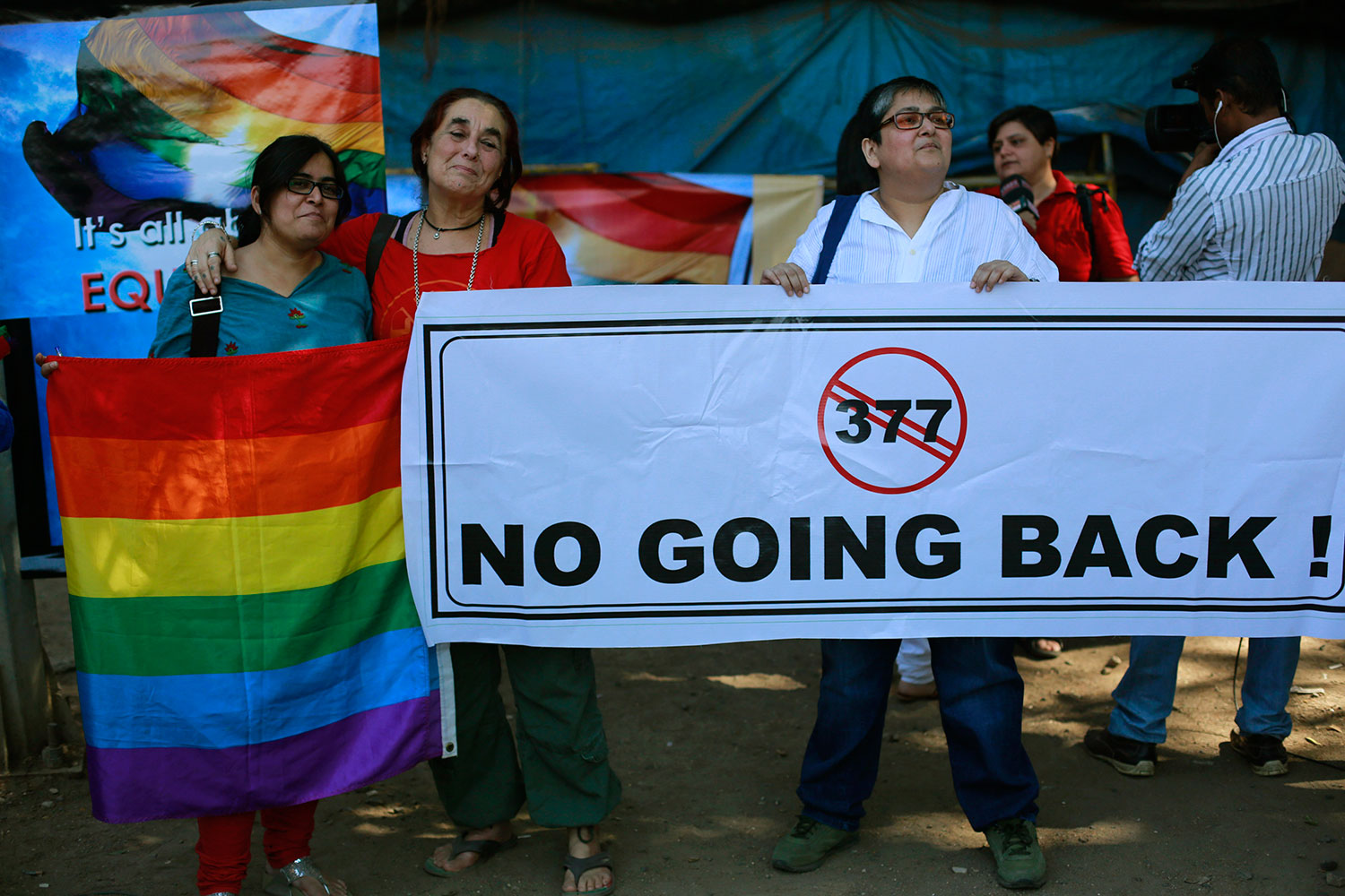 India ilegaliza de nuevo las relaciones homosexuales