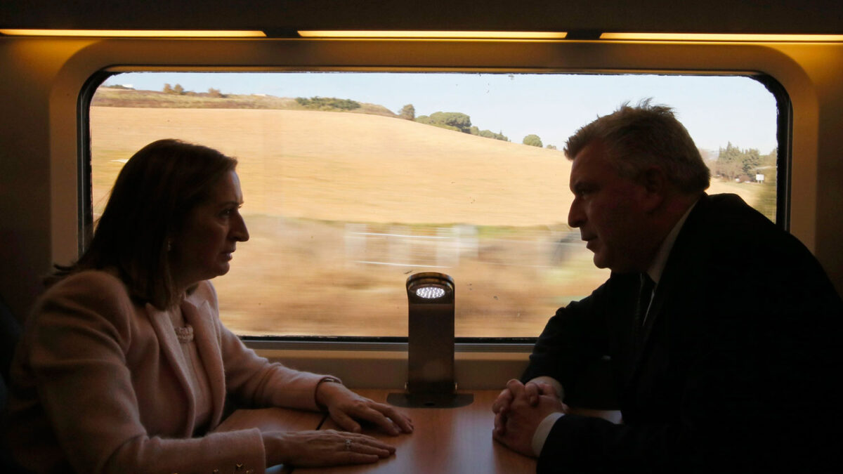 Inaugurado el servicio de tren que une Francia y España