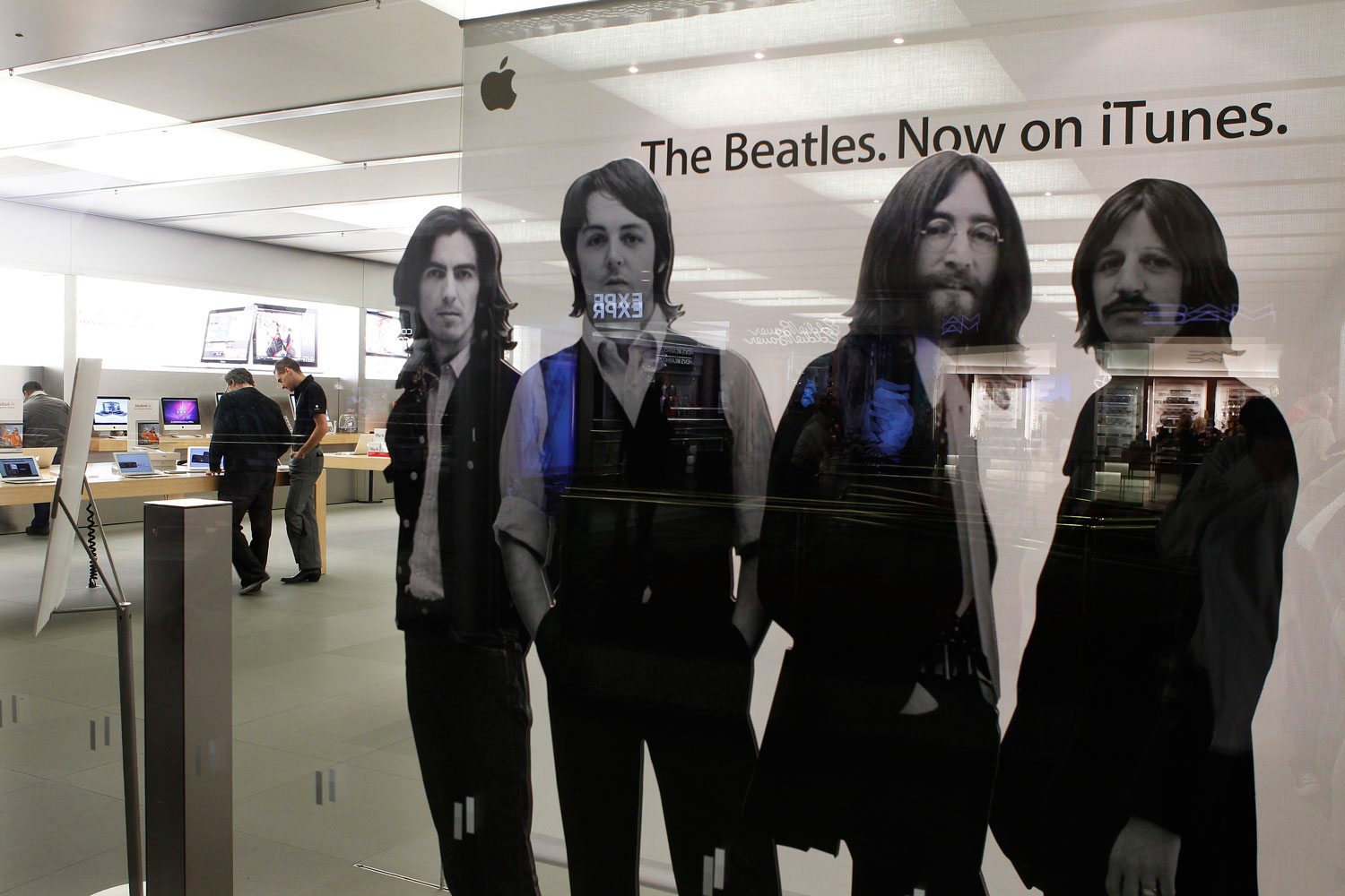 Sale a la venta una colección inédita de los Beatles de 1963