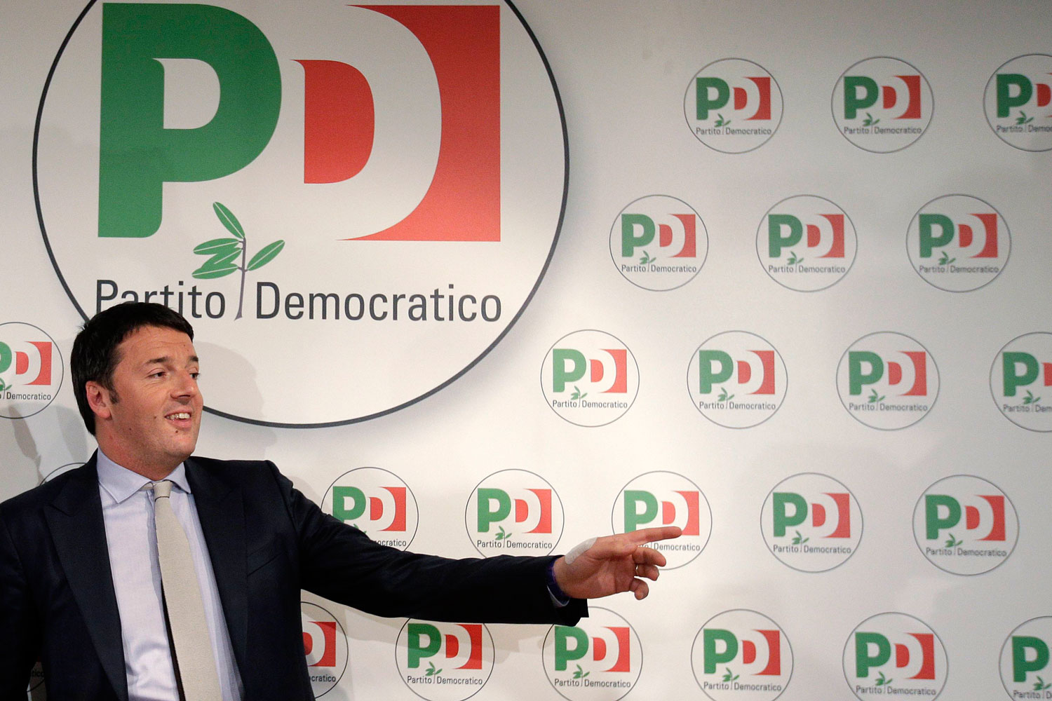 El alcalde de Florencia Matteo Renzi será el nuevo secretario general del Partido Democrático