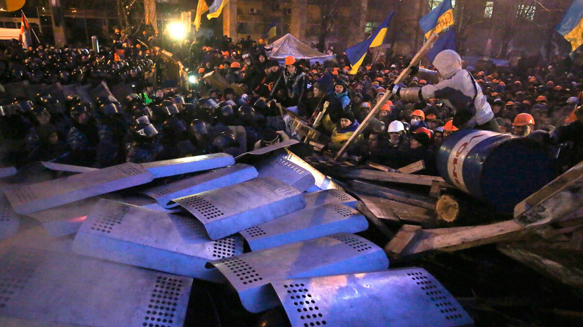 Nuevos enfrentamientos entre Policía y manifestantes en Kiev