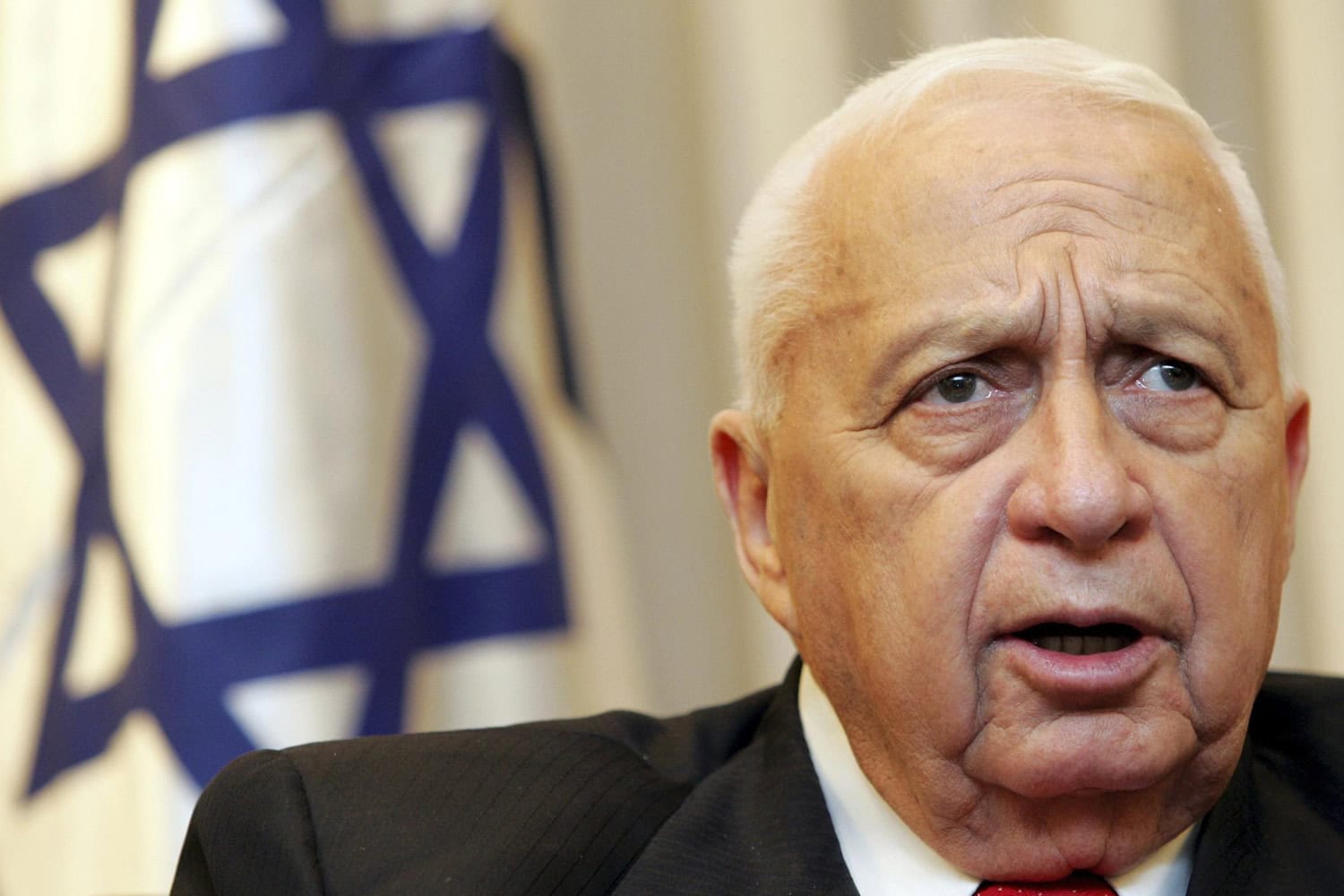 El estado de saludo de Ariel Sharon empeora y su muerte es "cuestión de días"