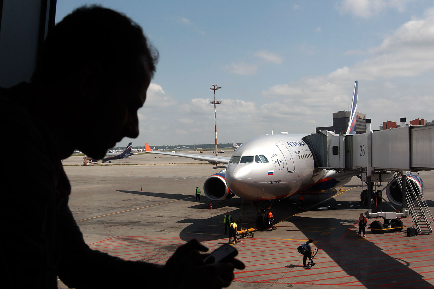 España permite el uso de móviles, tabletas y MP3 en «modo avión» en todas las fases del vuelo
