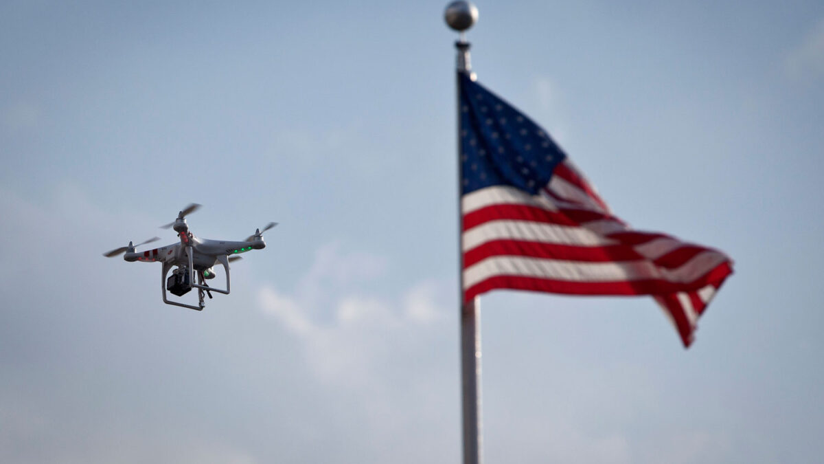 Luz verde a las pruebas con drones civiles.