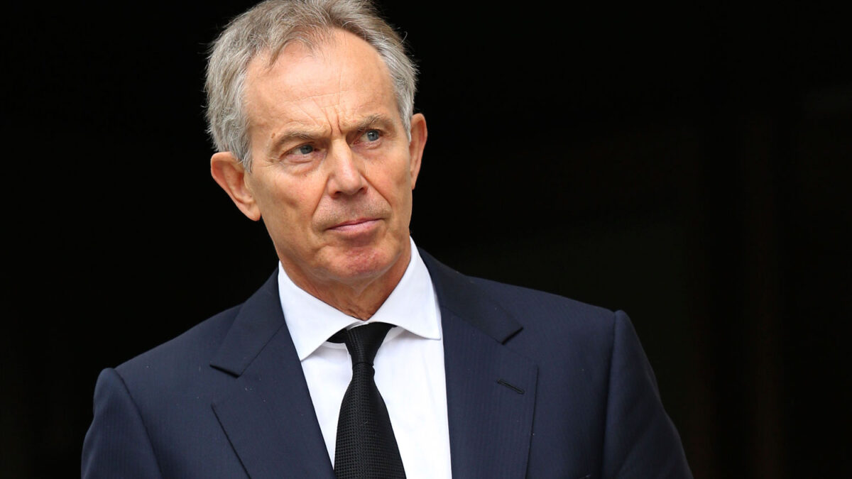 Advertencia de Tony Blair a los gobiernos sobre extremismo religioso