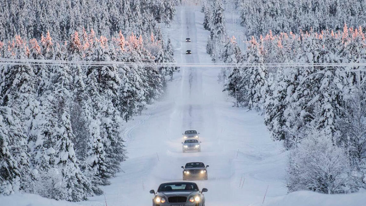 Una empresa oferta cuatro días de conducción extrema por el norte de Finlandia