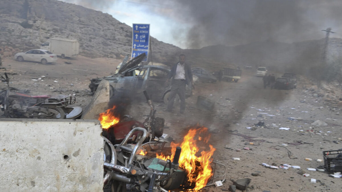 Explotan dos coches bombas en 10 minutos dejando 16 muertos y, al menos, 20 heridos en Idlib