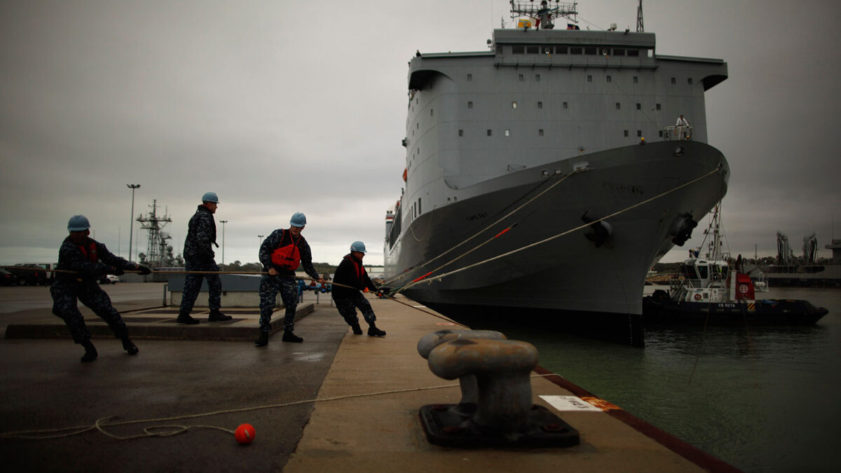 La base naval de Rota recibe al buque estadounidense Cape Ray que destruirá el arsenal químico sirio
