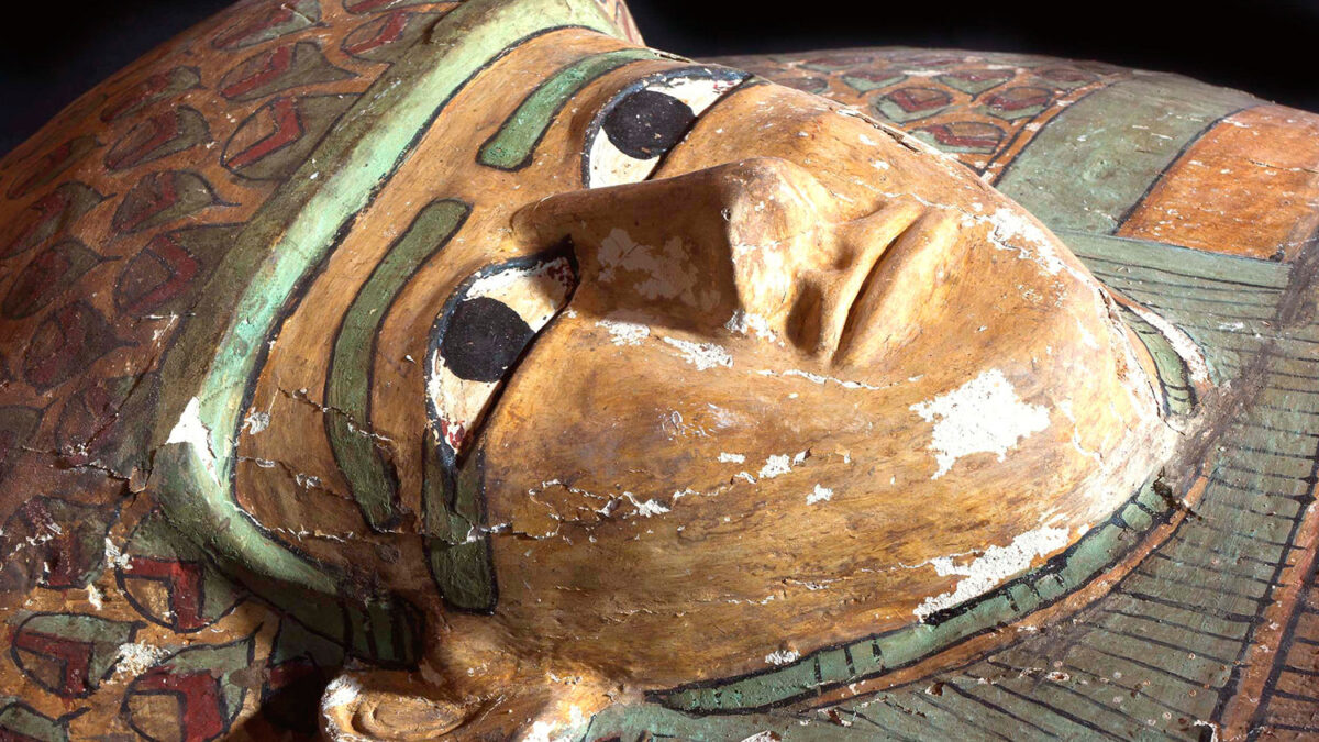 Descubren el ataúd de una momia que data del año 1.600 a.C