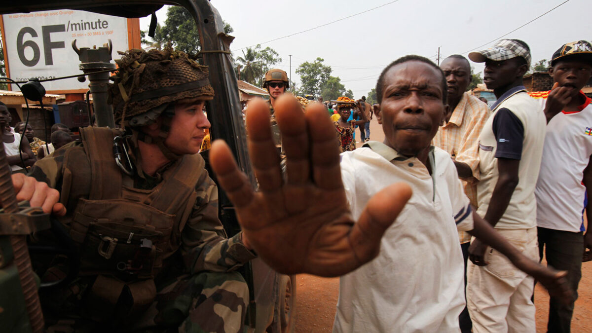 La Unión Europea aprueba el envío de 500 soldados a República Centroafricana