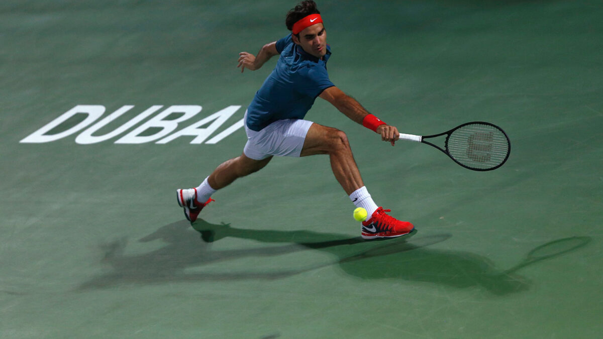 Federer pasa la primera ronda del torneo de Dubai