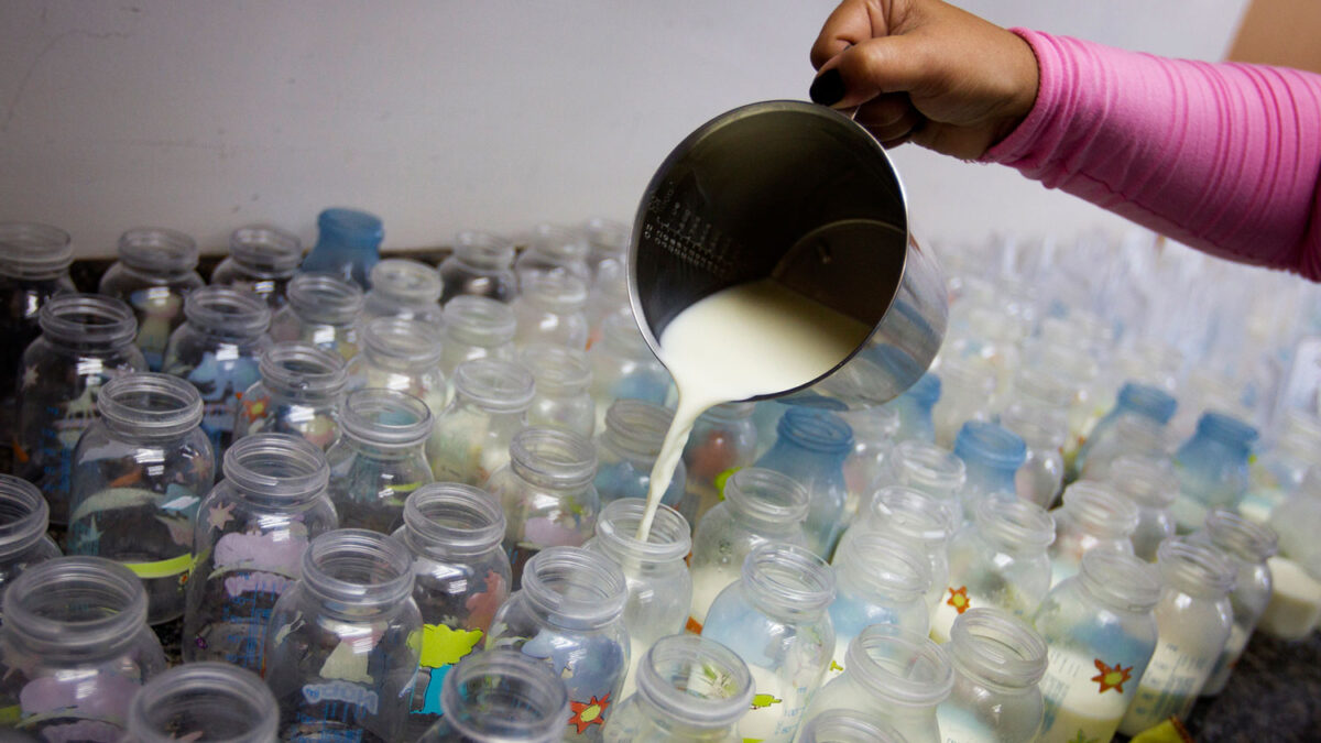 Una web en Alemania propone crear un banco de leche humana