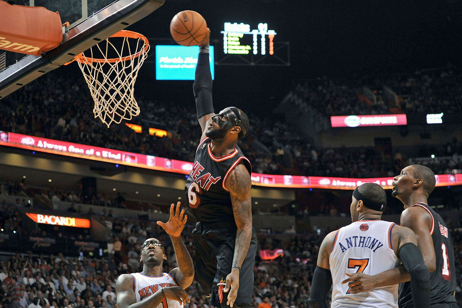 LeBron James anota 31 puntos en la victoria del Miami Heat frente al New York Knicks (108-82)
