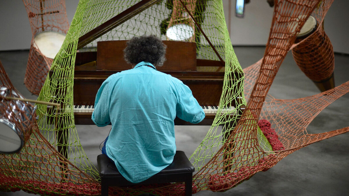 Exposición de Ernesto Neto en el Museo Guggenheim de Bilbao