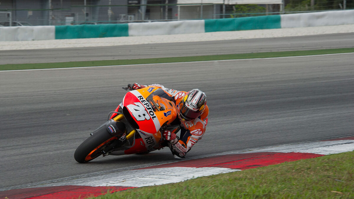 Dani Pedroza al frente de la clasificación provisional en los entrenamientos de Sepang