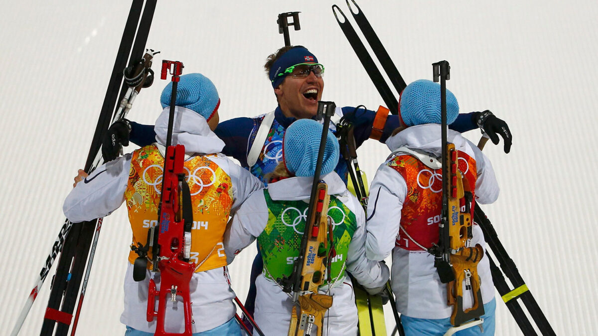 Bjoerndalen logra el oro en la prueba mista de biatlón