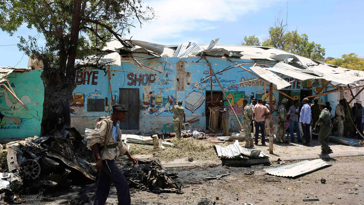 Un coche bomba en Mogadiscio deja 11 muertos y 15 heridos