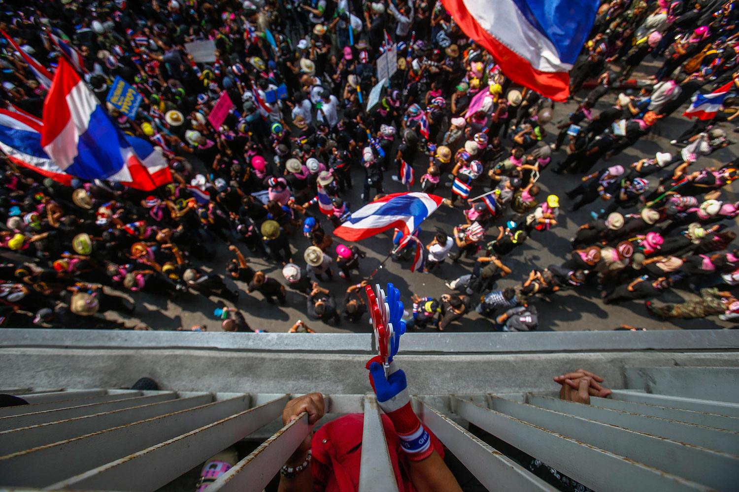 Varios campamentos de manifestantes han sido atacados a tiros en Bangkok