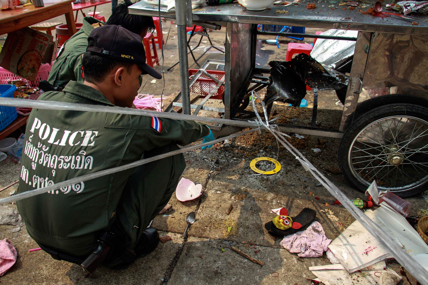2 muertos y 22 heridos tras la explosión de una bomba en Bangkok