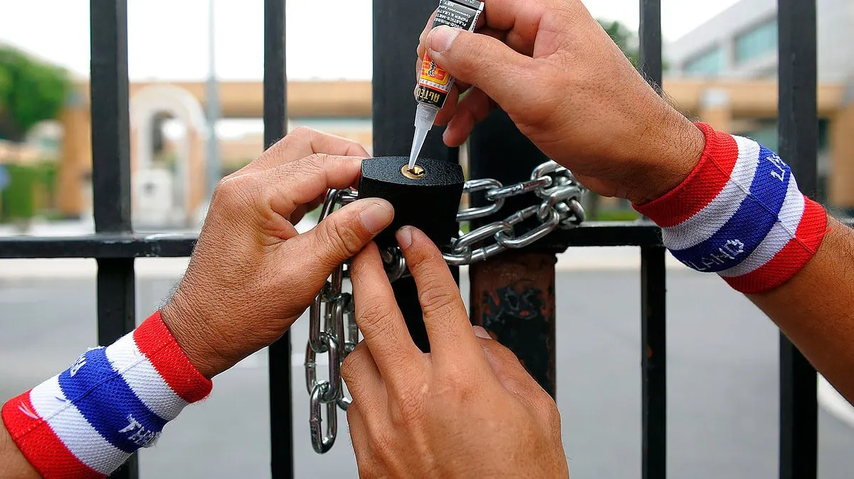 Yingluck Shinawatra abandona Bangkok