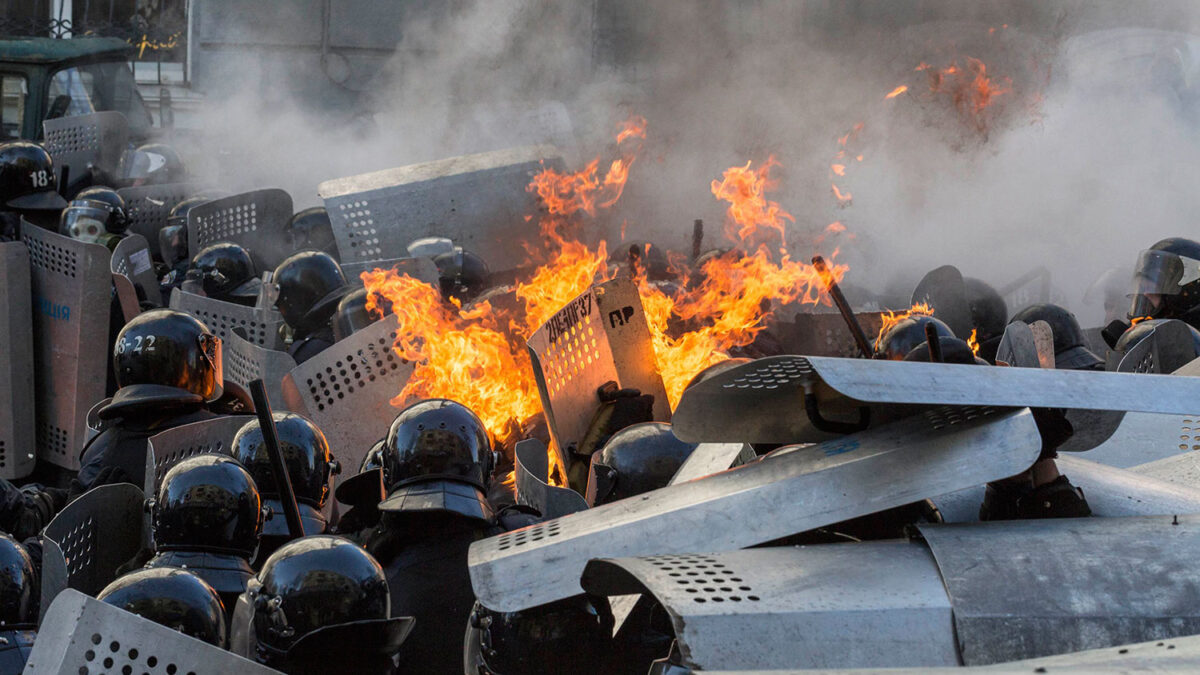 Las protestas en Kiev dejan, al menos, nueve muertos