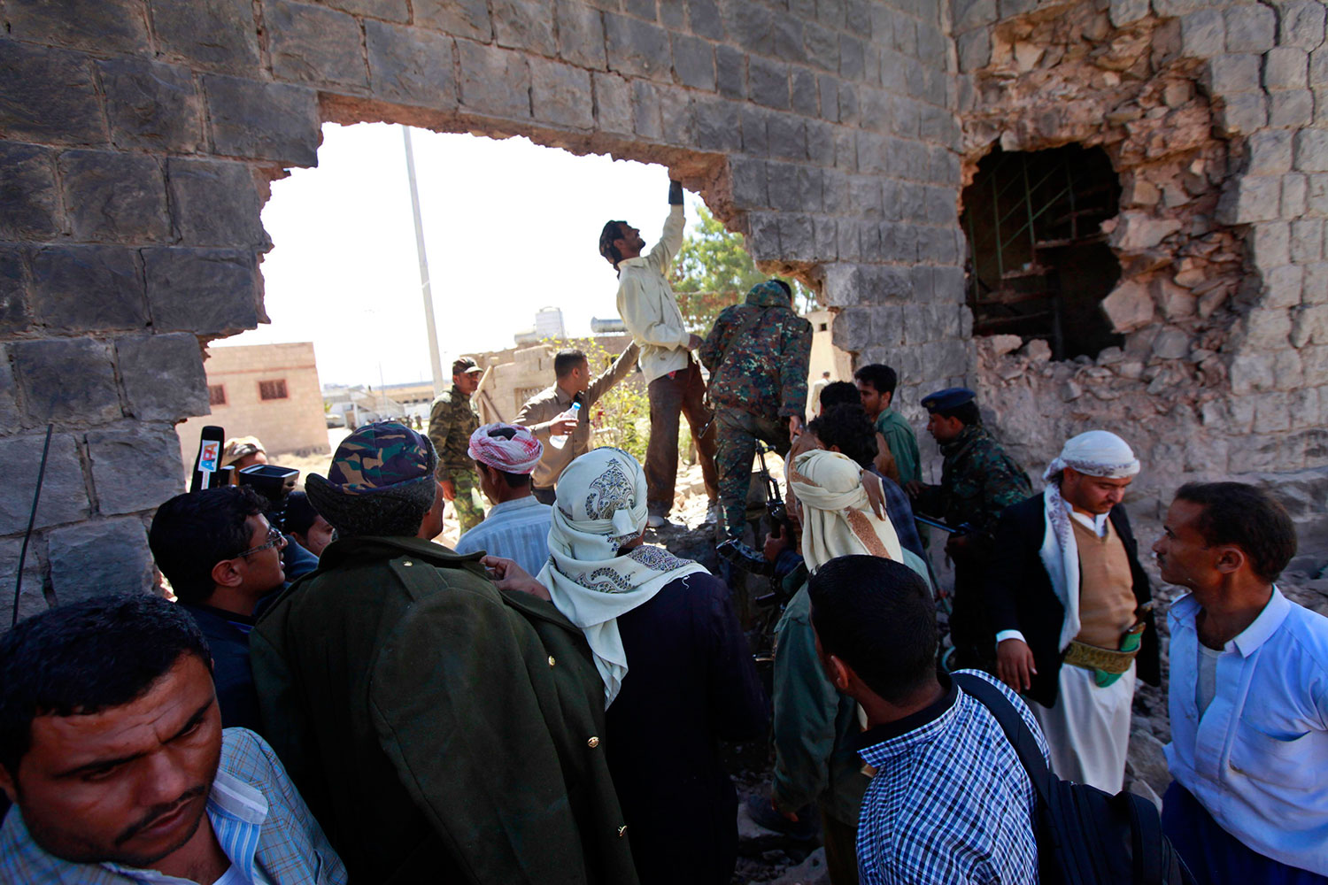 Se fugan 17 presos de Al Qaeda tras el ataque a la prisión central de Sana