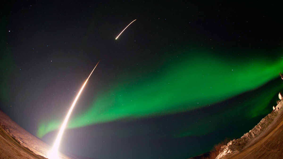 La NASA lanza el cohete GREECE sobre Venetie para estudiar la formación de auroras boreales