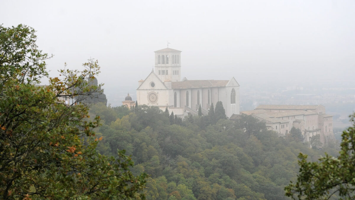 Los franciscanos recurren al crowdfunding para restaurar la celda de San Francisco de Asís